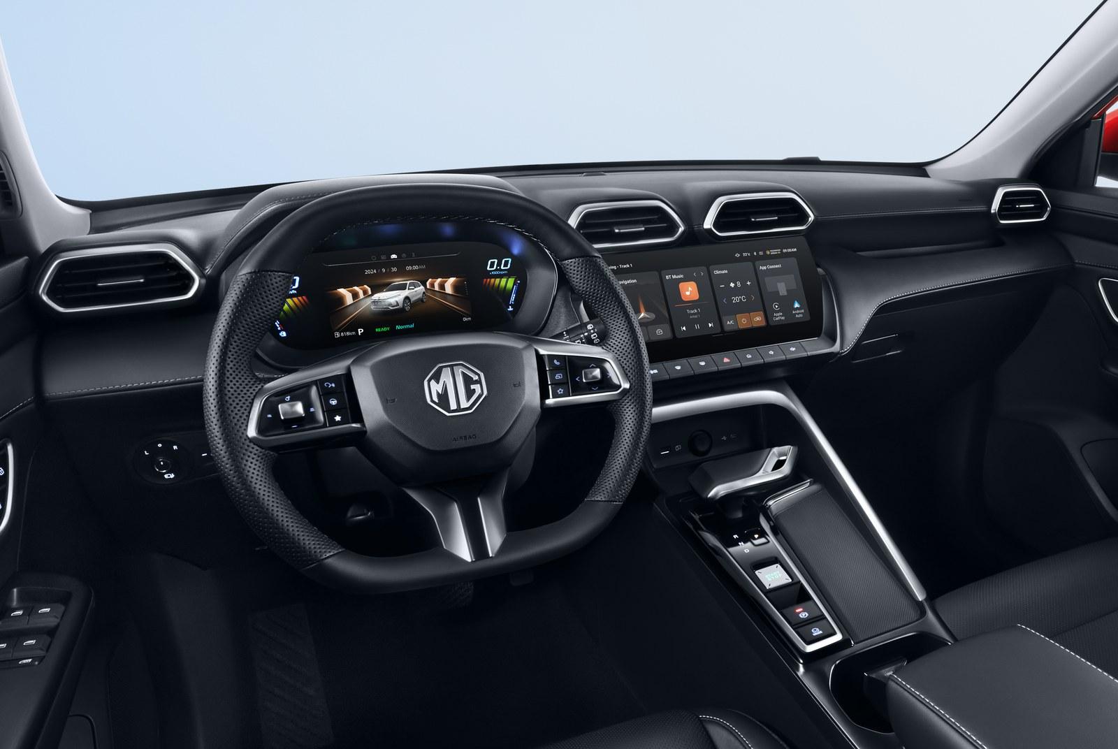 Khoang lái MG All New ZS với màn hình 12,3 inch và vô-lăng đa chức năng.